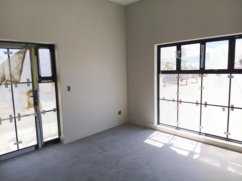 To Let 3 Bedroom Property for Rent in Goodwood Central Western Cape
